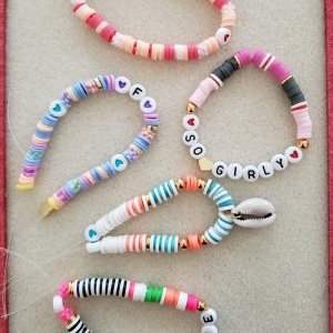 Après-midi créatif enfants/ados : bracelets en perles heishi