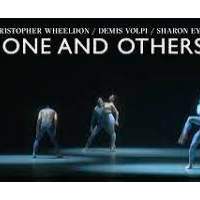 Ballet moderne "One and the others" . Chorégraphies de C. Wheeldon, Demis Volpi et S. Eyal